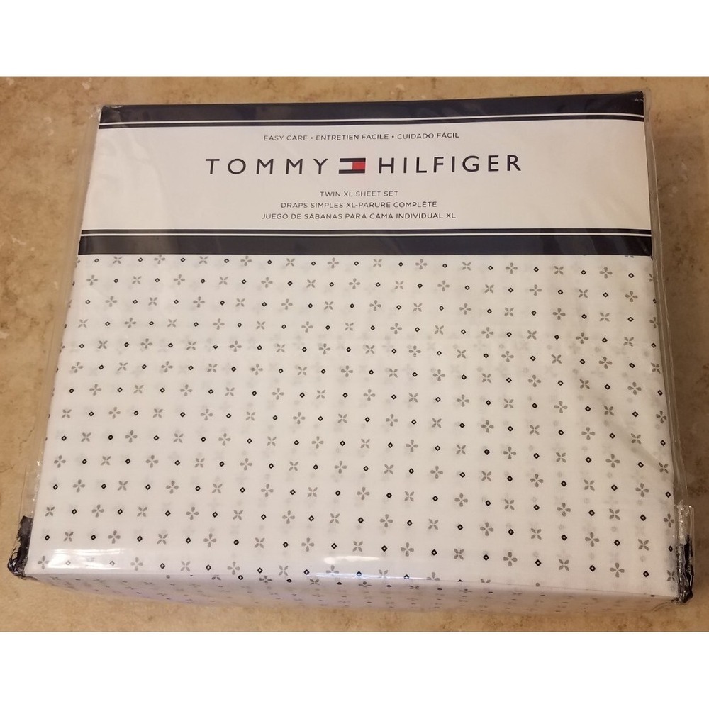TOMMY HILFIGER 3pc Sheet Set TWIN XL Sheet Set Dorm Bedding NEW
